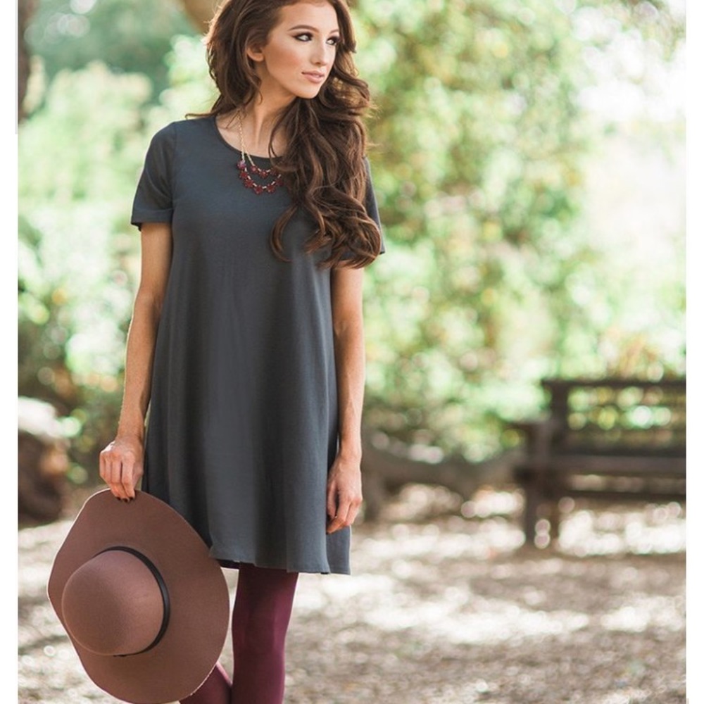 Short sleeve casual dress  soft material  blue